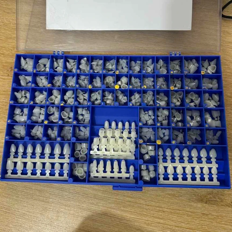 Teeth Whitening Moulds - الأضراس المضيئة للأسنان الأمامية Cuspid التيجان