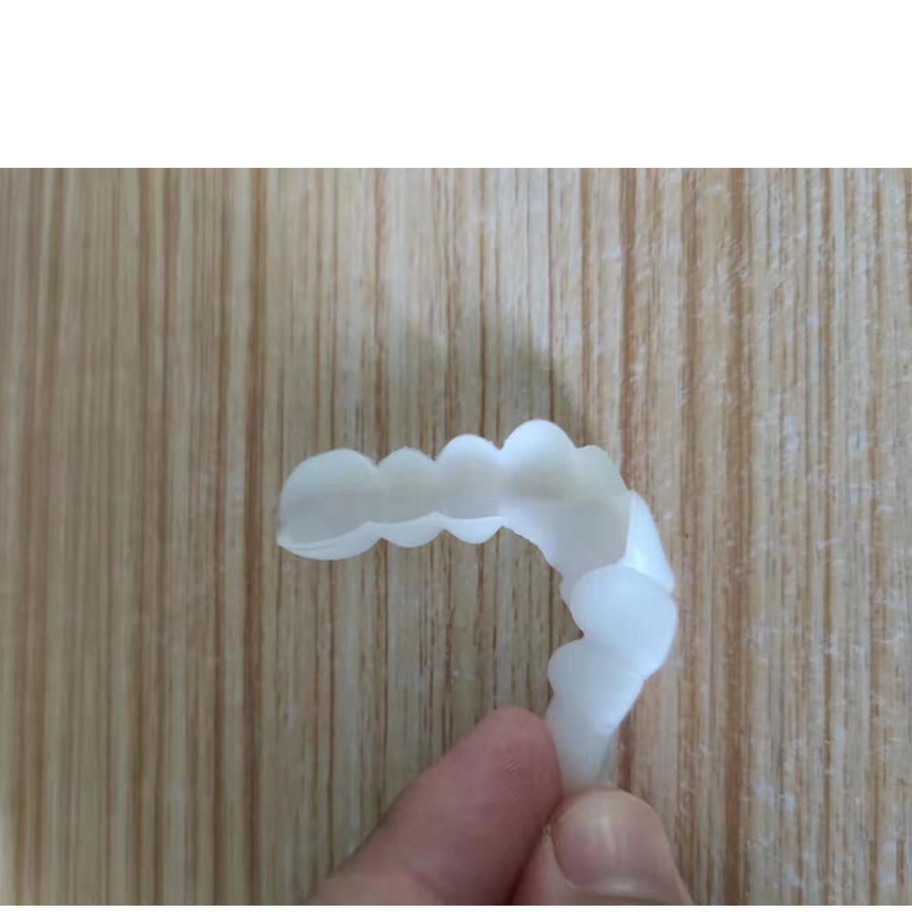 هلام السيليكون المفاجئة على ال - مراجعة Teeth Whitening Moulds وسعره